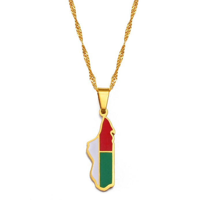 Collier drapeau Madagascar couleur or
